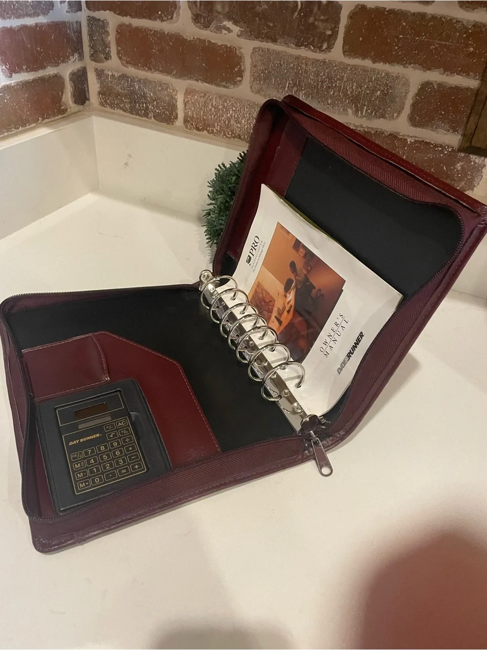 Vintage Men's Leather Zip Folio - Burgundy